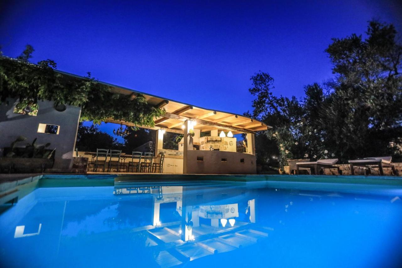 Trulli Il Geco Sognante Villa Ceglie Messapica Eksteriør bilde
