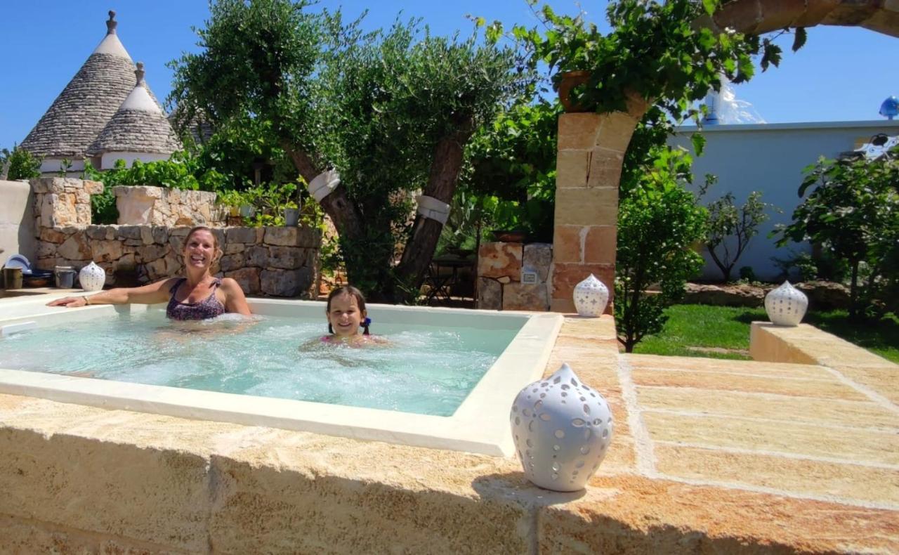 Trulli Il Geco Sognante Villa Ceglie Messapica Eksteriør bilde